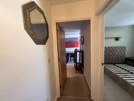 2 bedroom apartment to rent - Photo 2