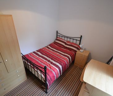 2 bed house to rent in Tower Street, Treforest, CF37 - Photo 3