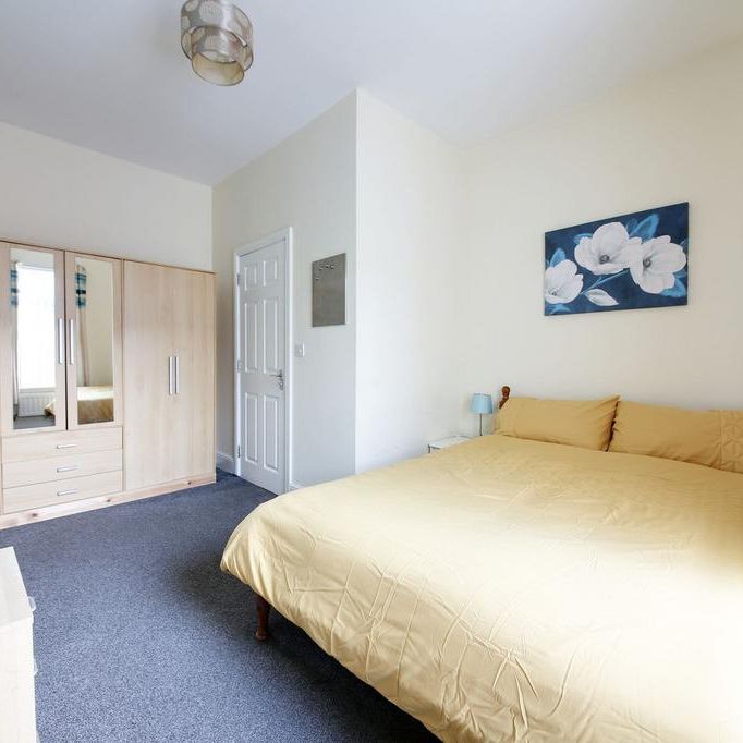 1 bedroom in a house share to rent - Photo 1