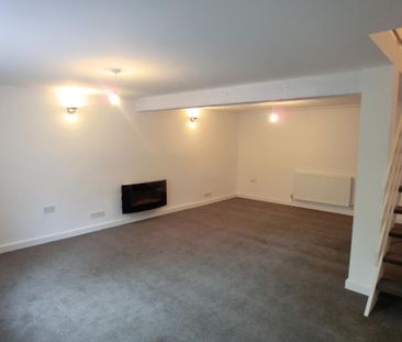 3 bedroom terraced house to rent - Photo 3