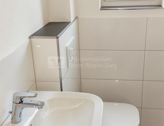 Exklusive Erdgeschosswohnung mit Terrasse und Garten in Siegburg-Brückberg! - Foto 1