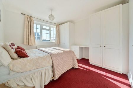 3 bedroom terraced house to rent - Photo 3