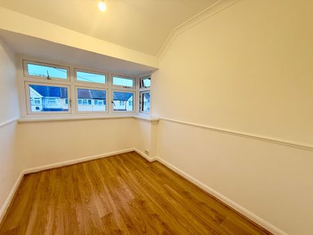 3 bedroom terraced house to rent - Photo 2