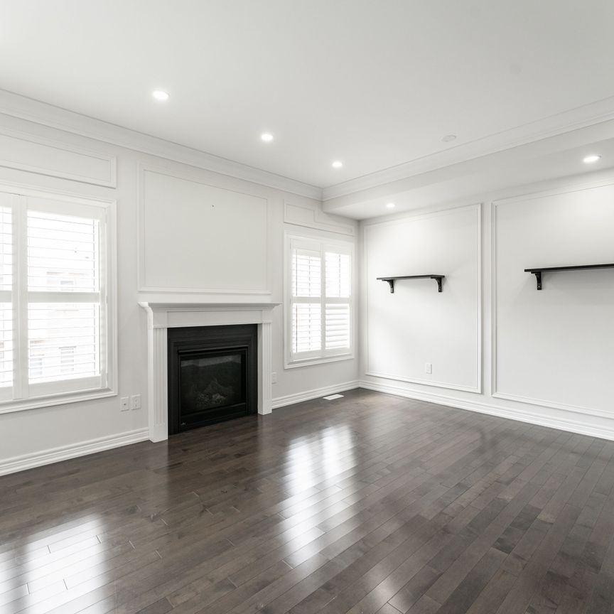 For Lease - 3970 Thomas Alton Boulevard, Burlington, Ontario - Photo 1