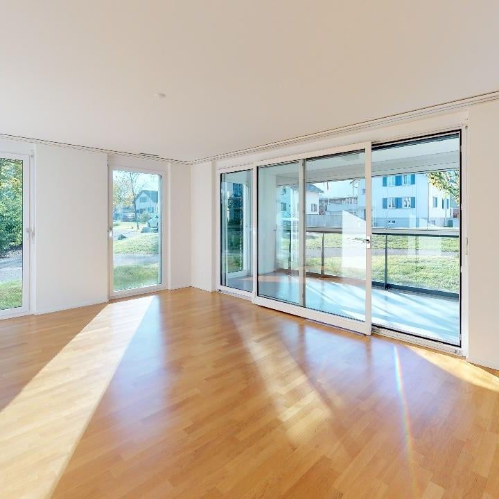 Grosszügige Wohnung mit Wintergarten in Lachen SZ! - Foto 1