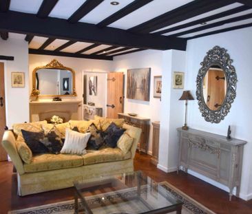 Turks Head Court, Eton - Photo 5