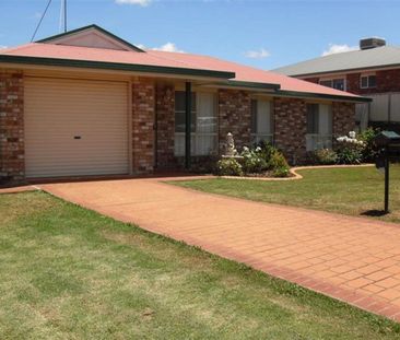 Family Home in Prime Position - Photo 3