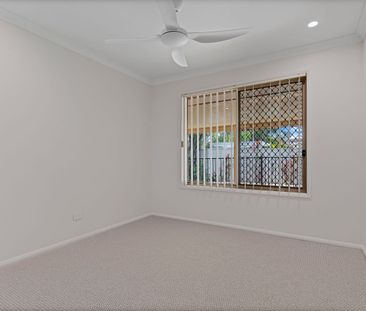 SPACIOUS 4-BEDROOM FAMILY HOME WITH POOL - PRIME LITTLE MOUNTAIN LO... - Photo 5