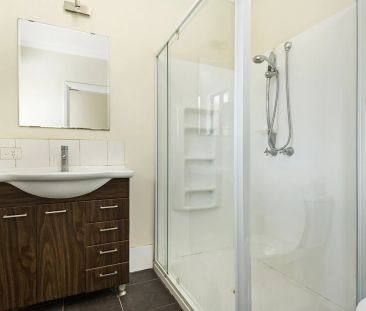 Charming Family Home! - Photo 5