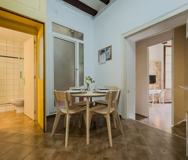 Room in 3-bedroom apartment in Barcelona - Photo 6