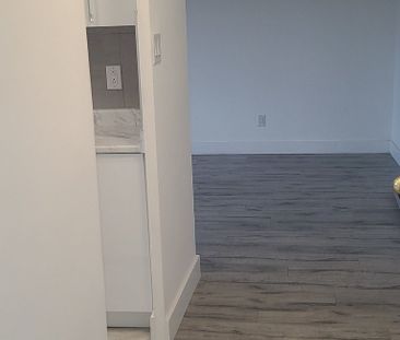 330 Hopewell Ave - Photo 5