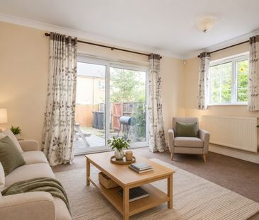 Vale Farm Road, Woking - Photo 1
