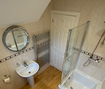 2 bedroom semi-detached house to rent - Photo 4
