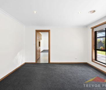 3 Shasta Dr, Delacombe VIC 3356 - Photo 3