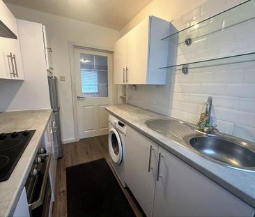 2 bedroom flat to rent - Photo 6