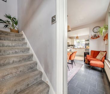 2 bedroom end of terrace house to rent - Photo 1