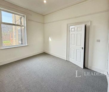 Hainton Avenue, Grimsby, DN32 - Photo 3