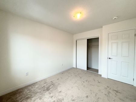 For Lease - 132 PORT Crescent, Welland, Ontario - Photo 3