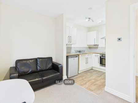 1 bedroom apartment to rent - Photo 2