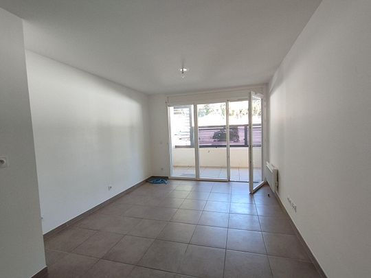 Appartement 2 pièces 39m2 MARSEILLE 13EME 758 euros - Photo 1