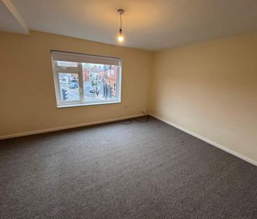 2 bedroom maisonette to rent - Photo 2