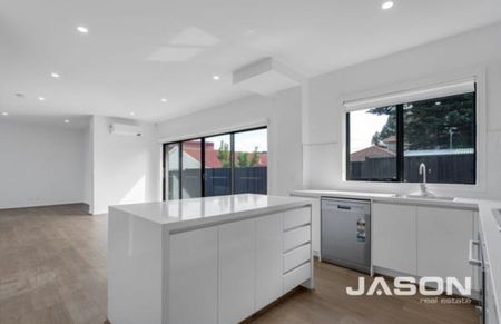 Tullamarine - Photo 4