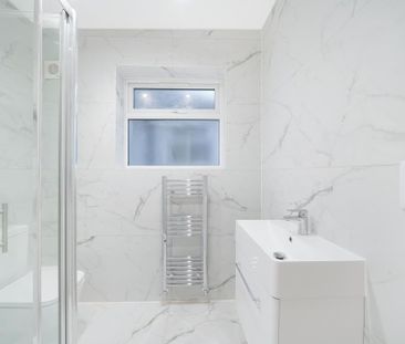 4 bedroom semi-detached house to rent - Photo 6
