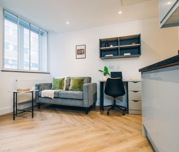 Studio to rent - Photo 1