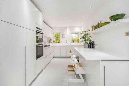 Parkhill Walk, Belsize, NW3 - Photo 3