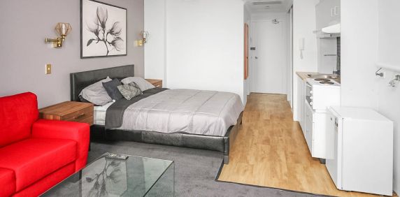 Modern Fully Furnished Studio in the Heart of Parramatta CBD! - Photo 2