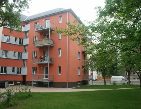 Ruhig gelegene, sanierte 3-Zimmerwohnung mit Balkon! - Photo 1