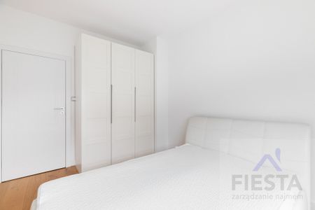 Warszawa, Wilanów, Miasteczko Wilanów, al. Rzeczypospolitej - Photo 2