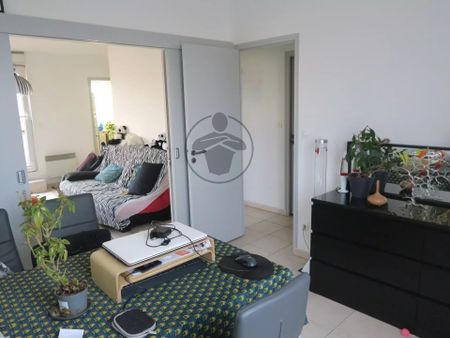 Location Appartement 3 pièces 51 m2 à Reims - Photo 2