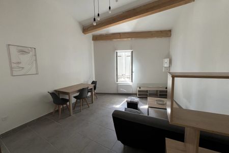 Appartement meublé de type 2 en centre ville - Photo 4