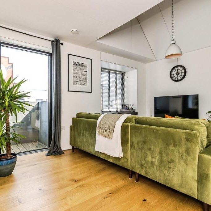 2 bedroom terraced house to rent - Photo 1