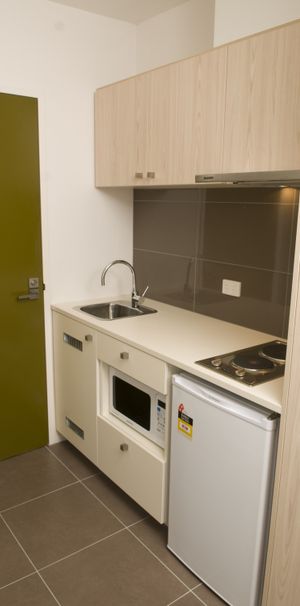 North Melbourne | Student Living on Cobden | Studio Apartment – Single Bed Accessible - Photo 1