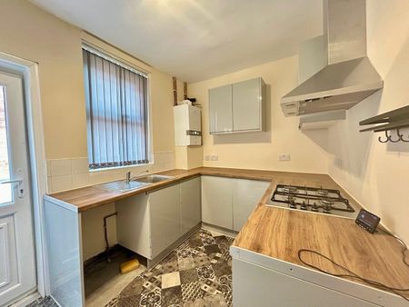 Abbey Grove, NG3, Nottingham - Photo 2