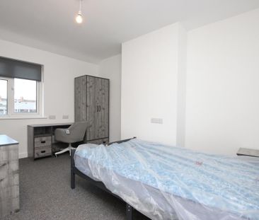 1 bedroom in a house share to rent - Photo 5