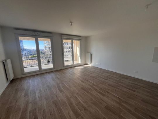 location Appartement T4 DE 76.5m² À BOBIGNY - Photo 1