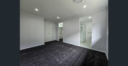 Spacious Family Living with Multiple Living Zones & Alfresco Entertaining - Photo 4