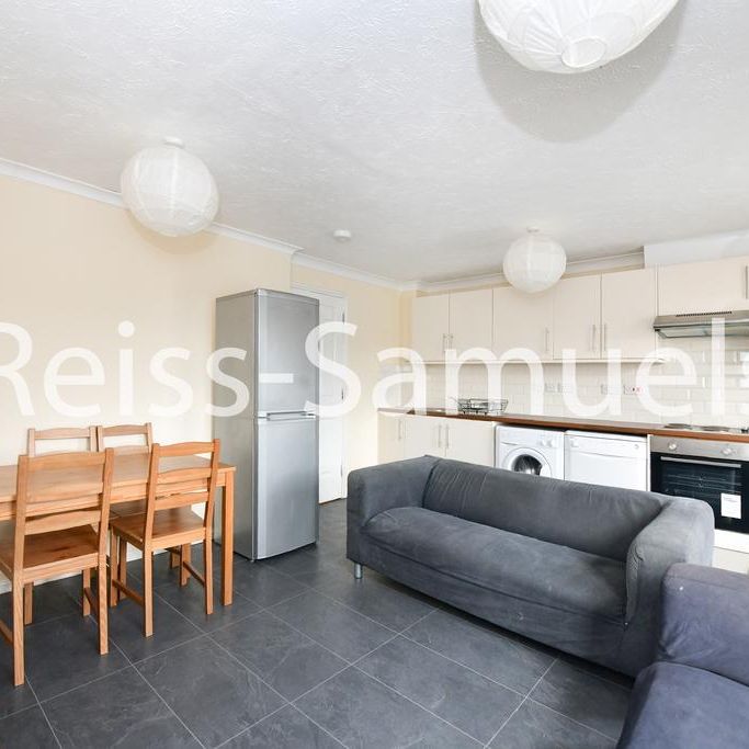 5 bedroom terraced house to rent - Photo 1