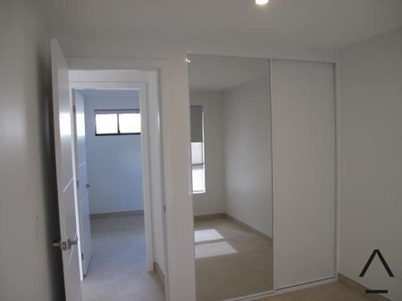 Brand-New Modern Granny Flat with Private Off-Street Parking - Photo 5
