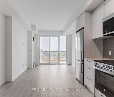 For Lease - 1787 St. Clair Avenue Unit# 823, Toronto, Ontario - Photo 4
