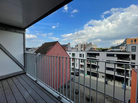 App. met 3 slpks en terrassen aan het Zuidpark te Gent - Photo 1