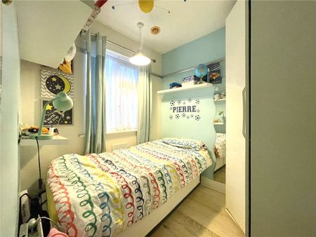 Bastion Road, London, SE2 0RH - Photo 3