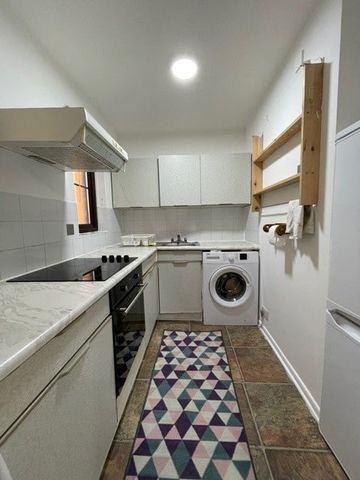1 Bed Flat, Kestrel Close, NW10 - Photo 3