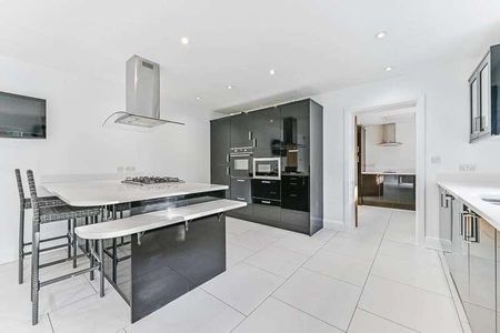Privet Mews, Coulsdon, CR8 - Photo 2