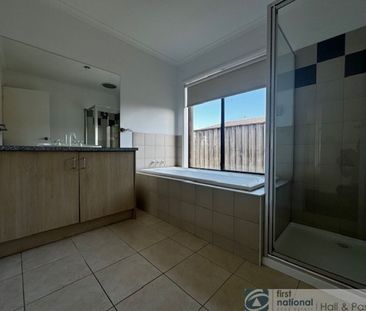 4 Robusta Avenue, 3977, Cranbourne Vic - Photo 5