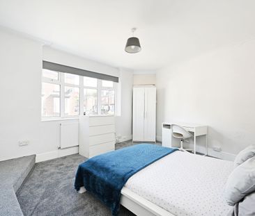 4 bedroom house share to rent - Photo 3