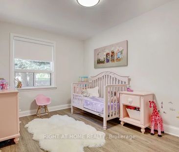 Detached Home For Lease | W9253113 - Photo 6